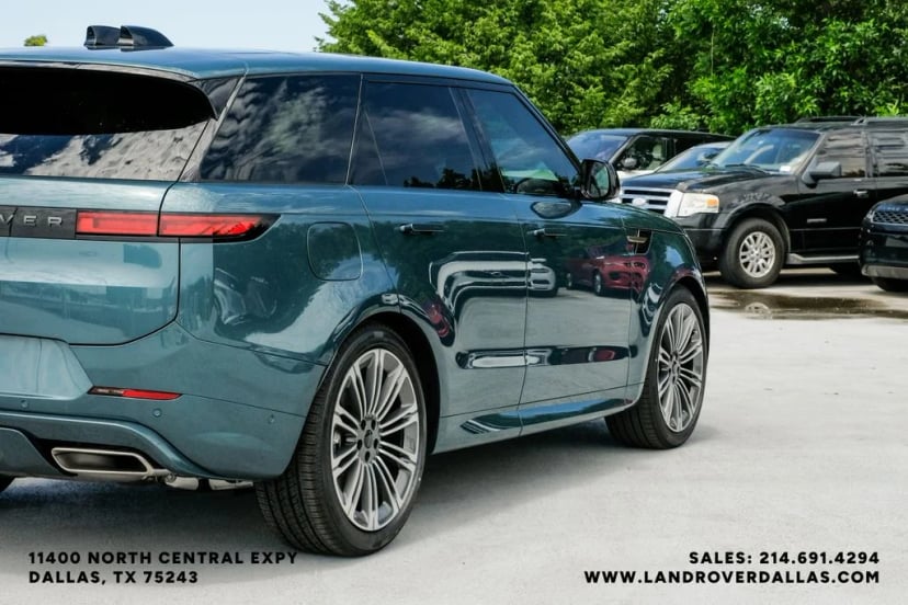 2026 Land Rover Range Rover Sport - Image 10
