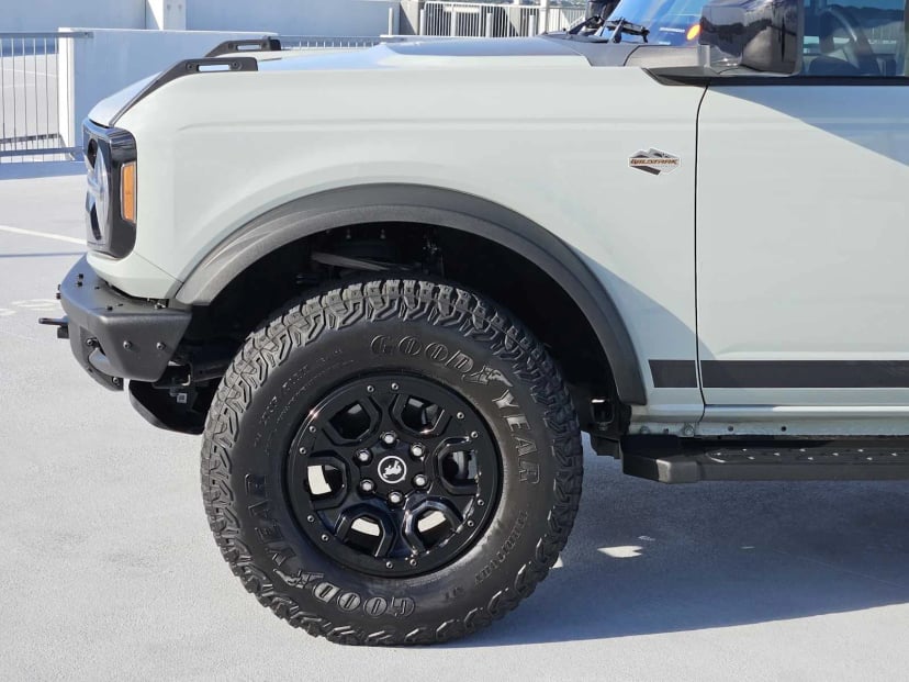 2021 Ford Bronco - Image 9