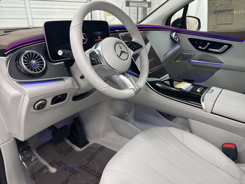 2026 Mercedes-Benz EQE - Image 12
