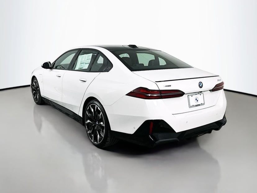 2026 BMW 5 Series - Image 7