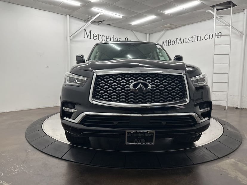 2018 INFINITI QX80 - Image 2