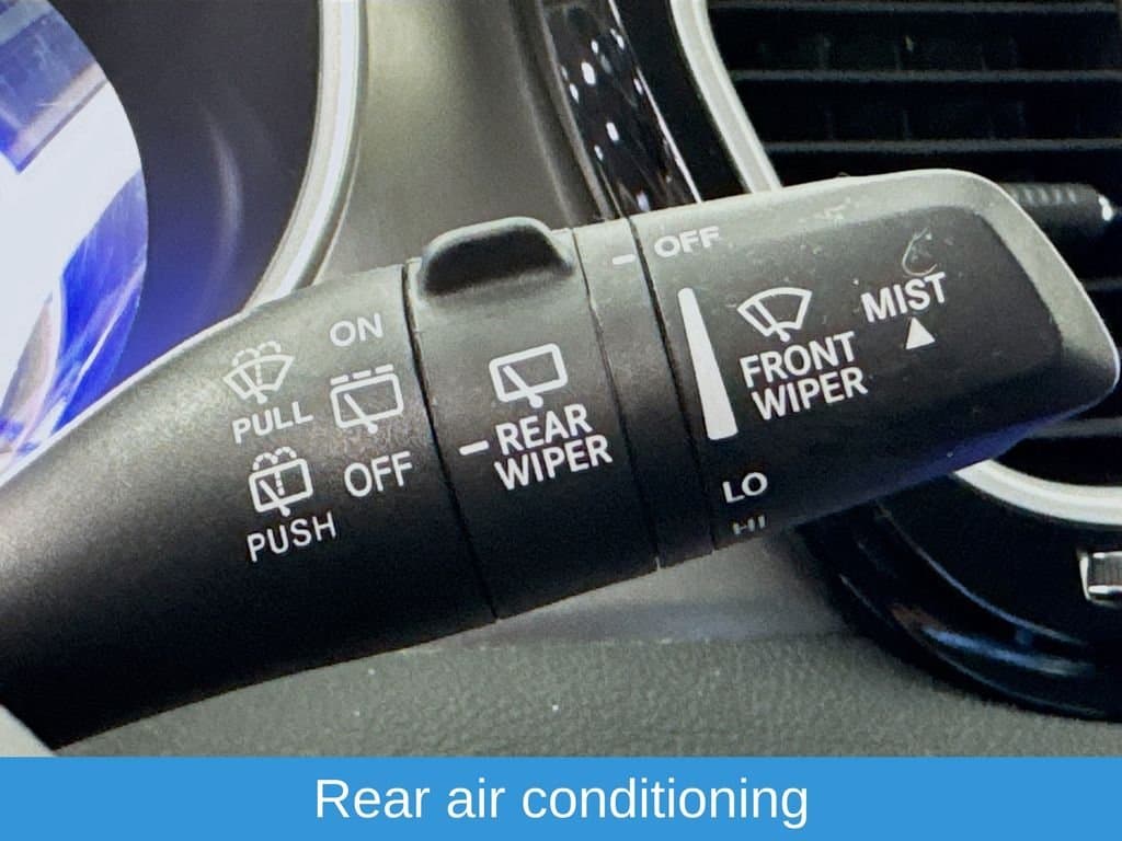 2023 CHRYSLER Pacifica - Image 15