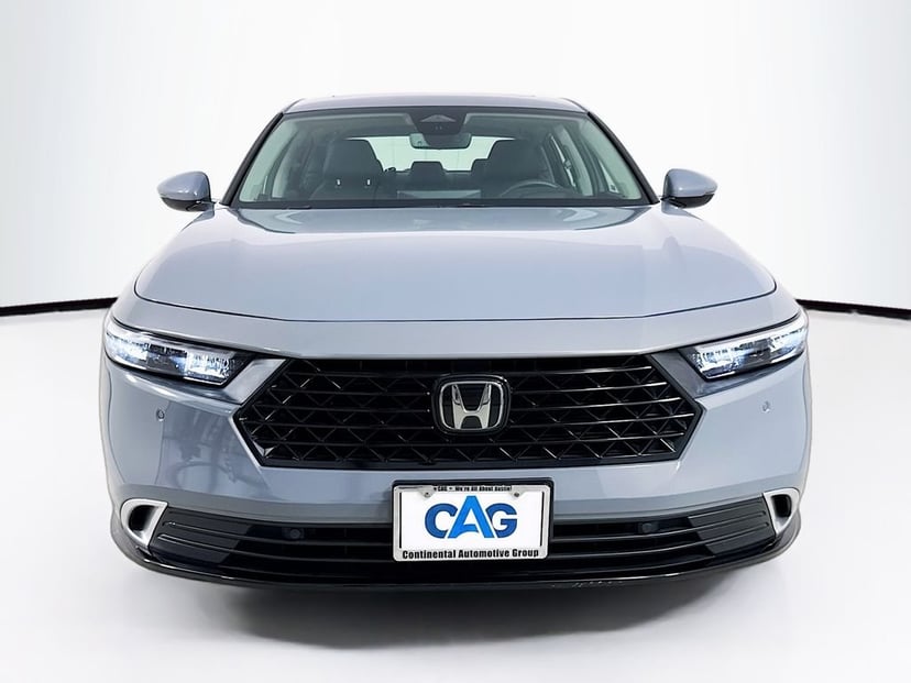 2023 Honda Accord Hybrid - Image 2