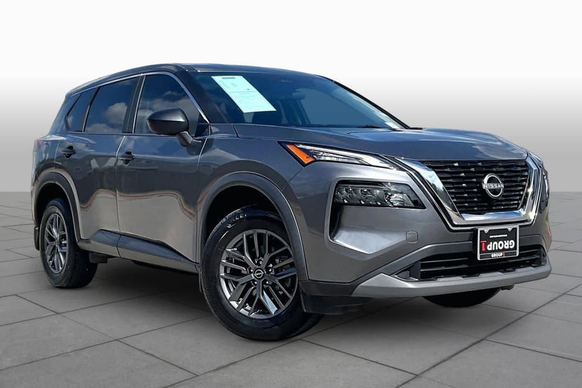 2023 Nissan Rogue - Image 3