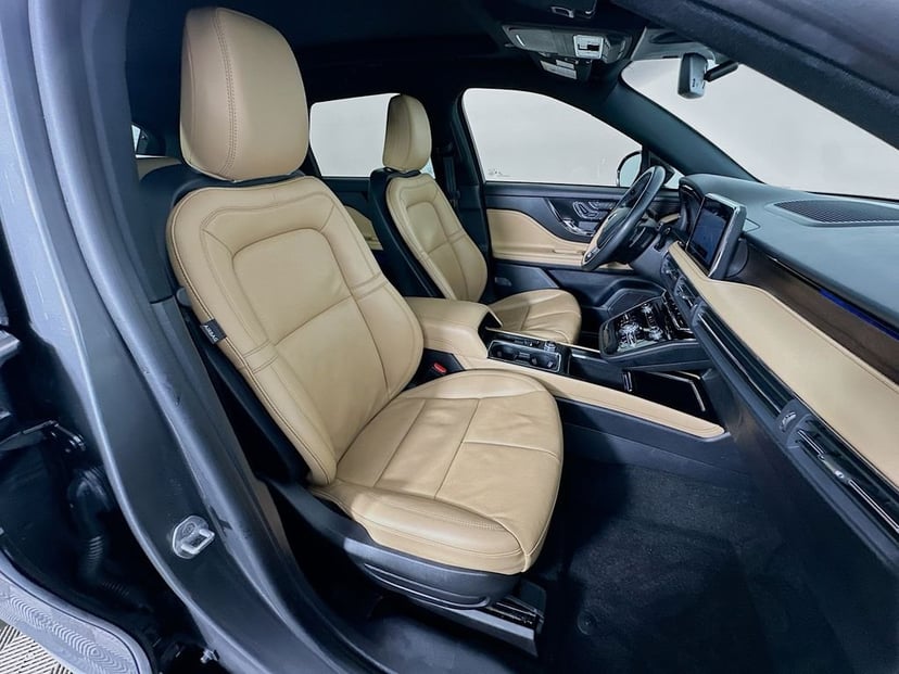 2022 Lincoln Corsair - Image 29