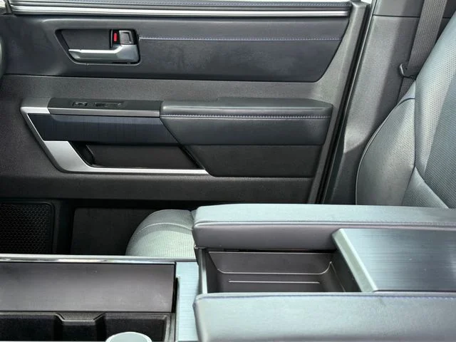 2024 Toyota Tundra - Image 11