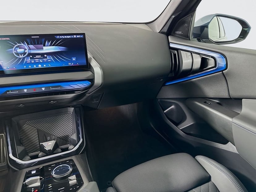 2025 BMW X3 - Image 22