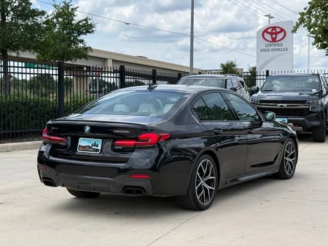 2023 BMW 5 Series - Image 3