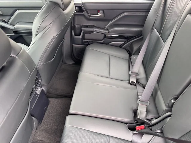 2026 Toyota 4Runner - Image 21