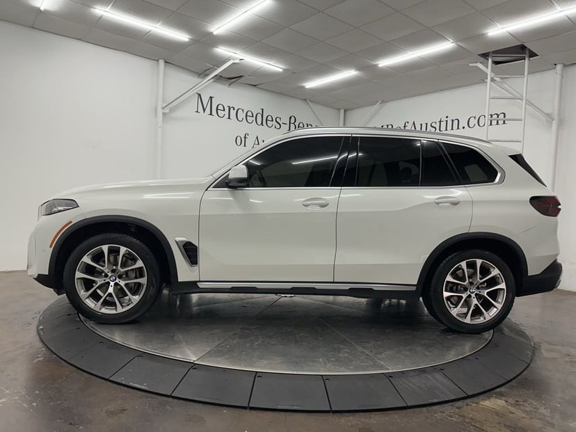 2024 BMW X5 - Image 4
