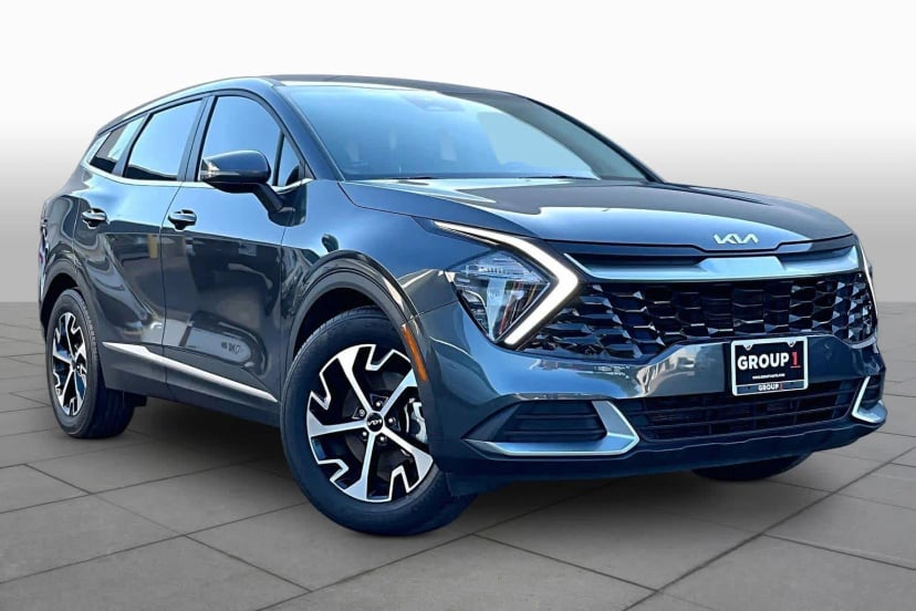 2023 Kia Sportage - Image 3