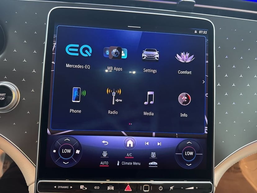 2026 Mercedes-Benz EQE - Image 34