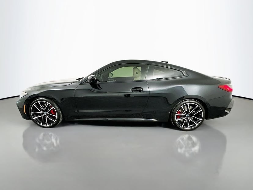 2023 BMW 4 Series - Image 8