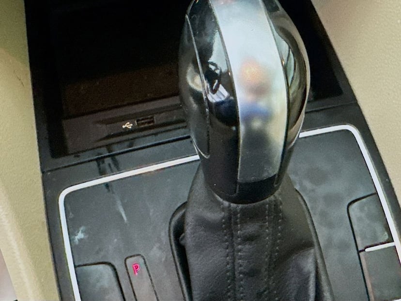 2017 Volkswagen Passat - Image 20