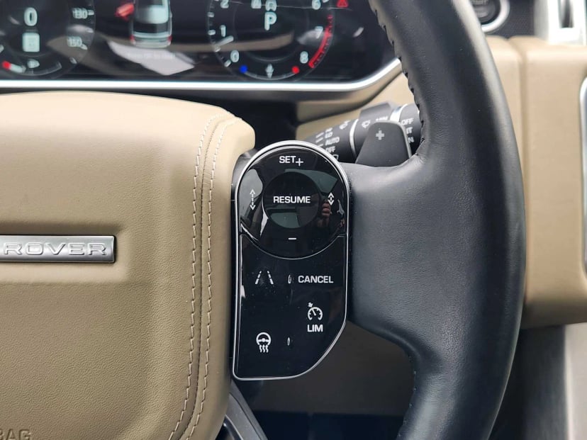 2021 Land Rover Range Rover - Image 30