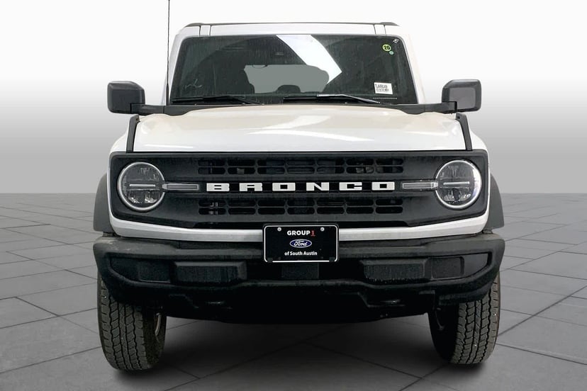 2026 Ford Bronco - Image 3