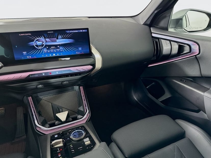 2025 BMW X3 - Image 22