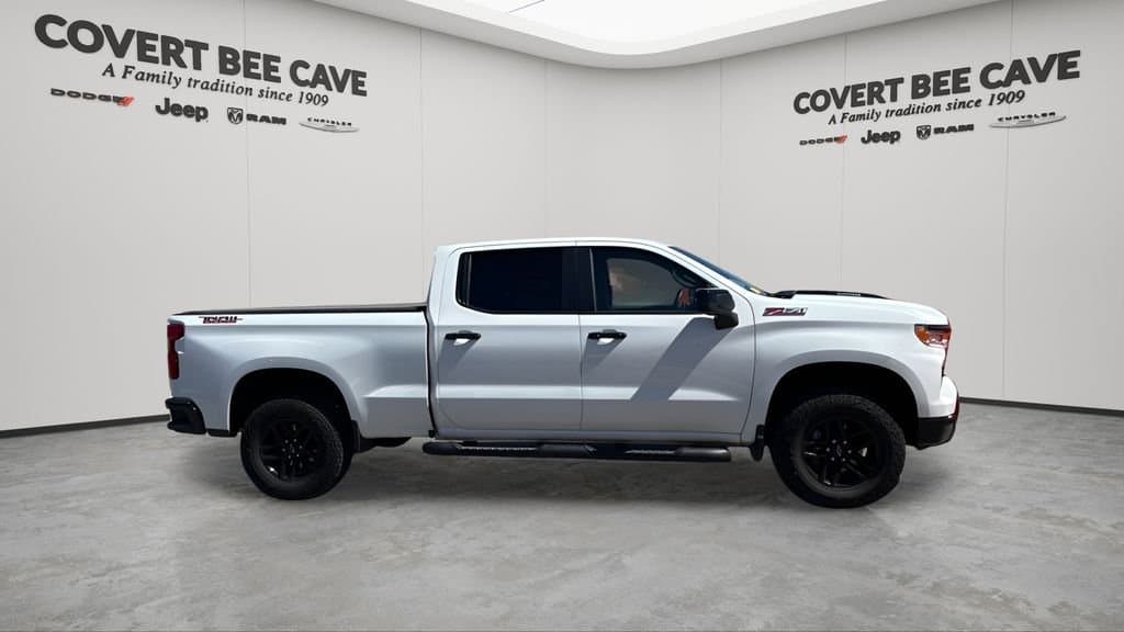 2025 Chevrolet Silverado 1500 - Image 11