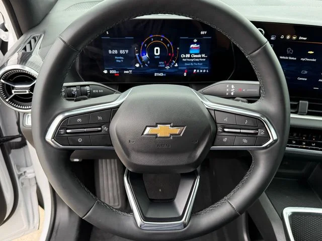 2025 Chevrolet Equinox - Image 14