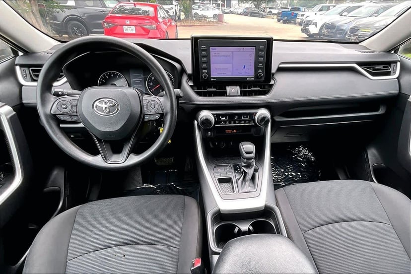 2021 Toyota RAV4 - Image 15