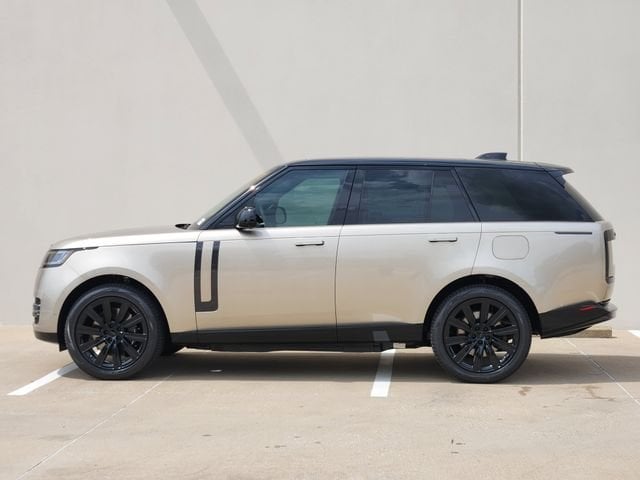 2026 Land Rover Range Rover Plug-In Hybrid - Image 4