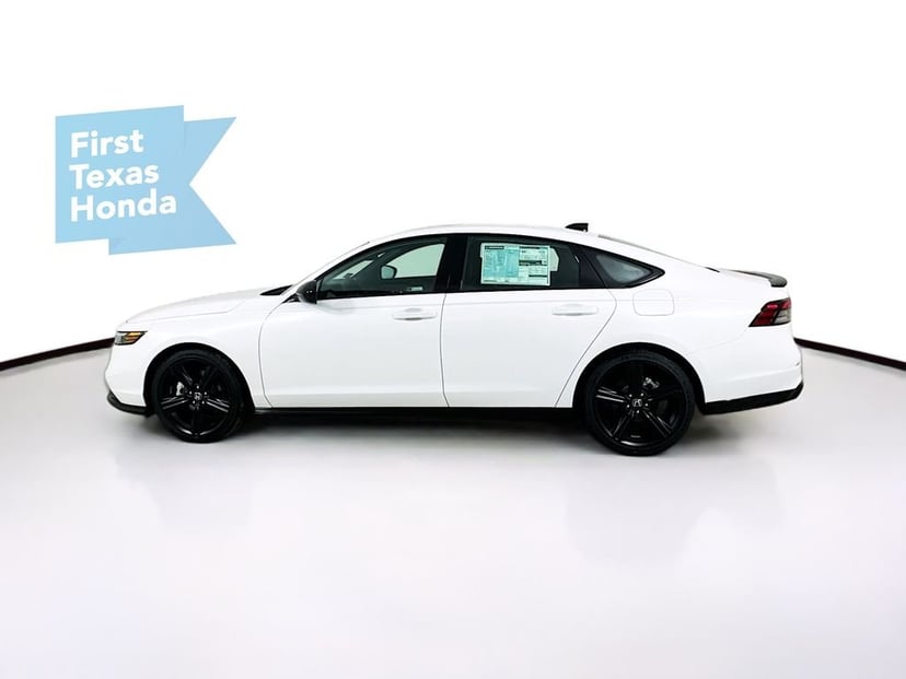 2026 Honda Accord Hybrid - Image 4