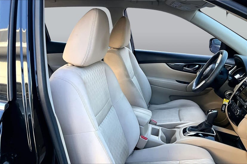 2017 Nissan Rogue - Image 9