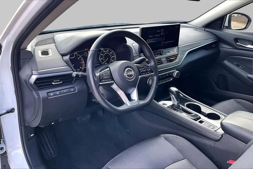 2024 Nissan Altima - Image 18