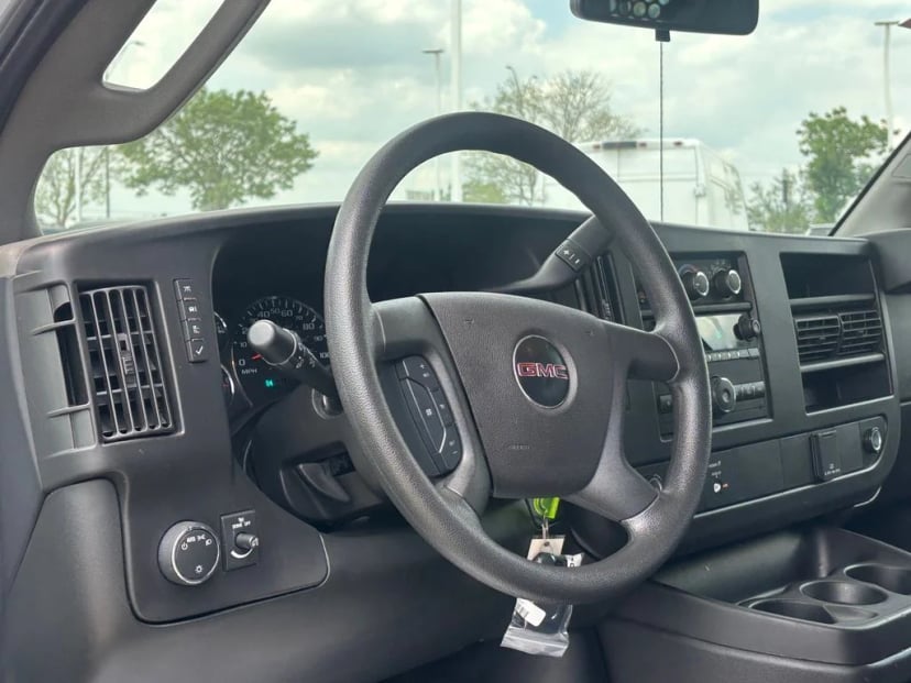 2024 GMC Savana 2500 - Image 3