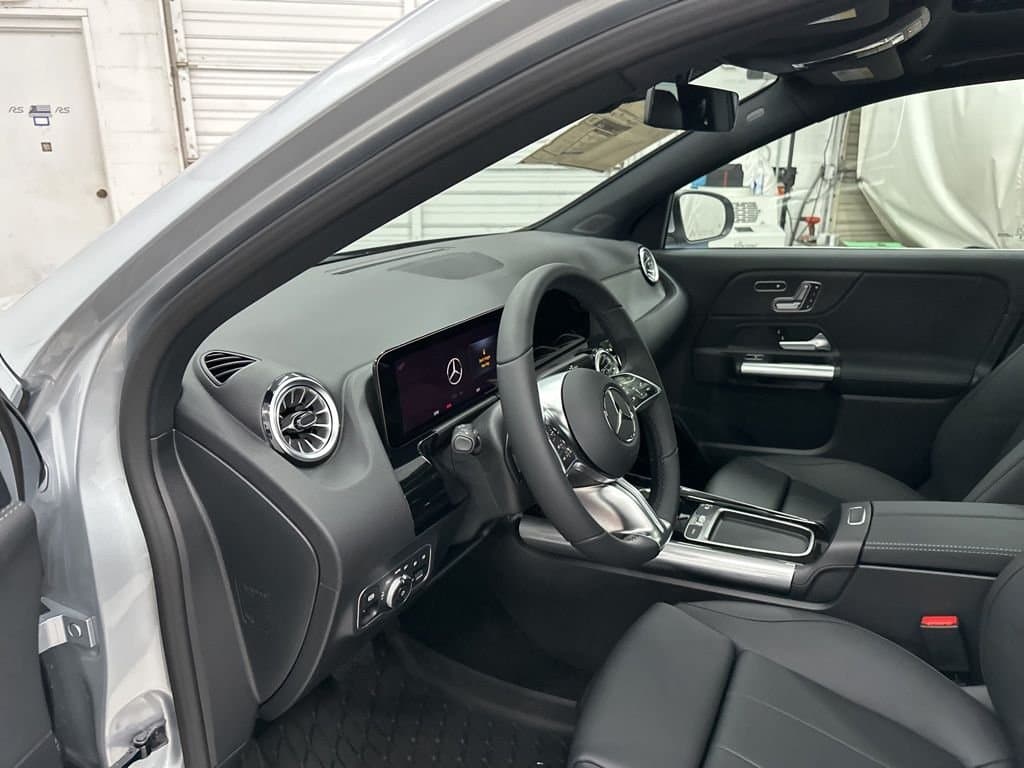 2026 MERCEDES-BENZ GLA - Image 10