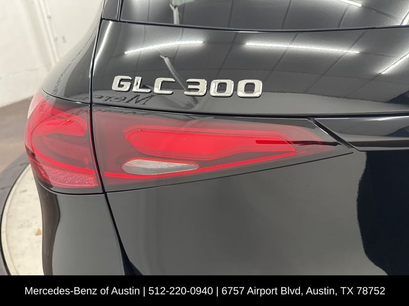 2026 Mercedes-Benz GLC - Image 12