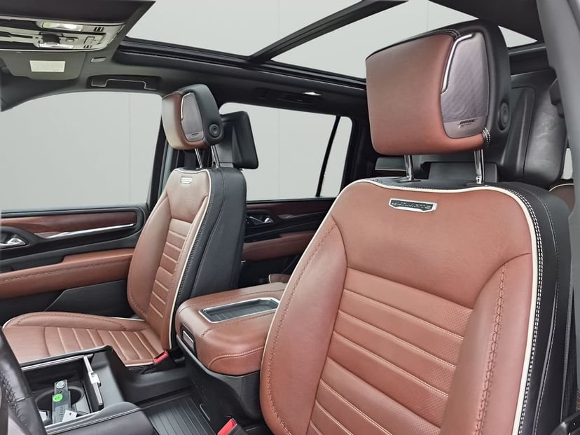 2023 GMC Yukon XL - Image 32