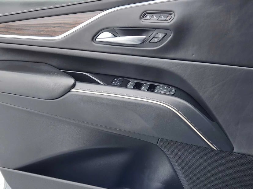 2022 Cadillac Escalade ESV - Image 22