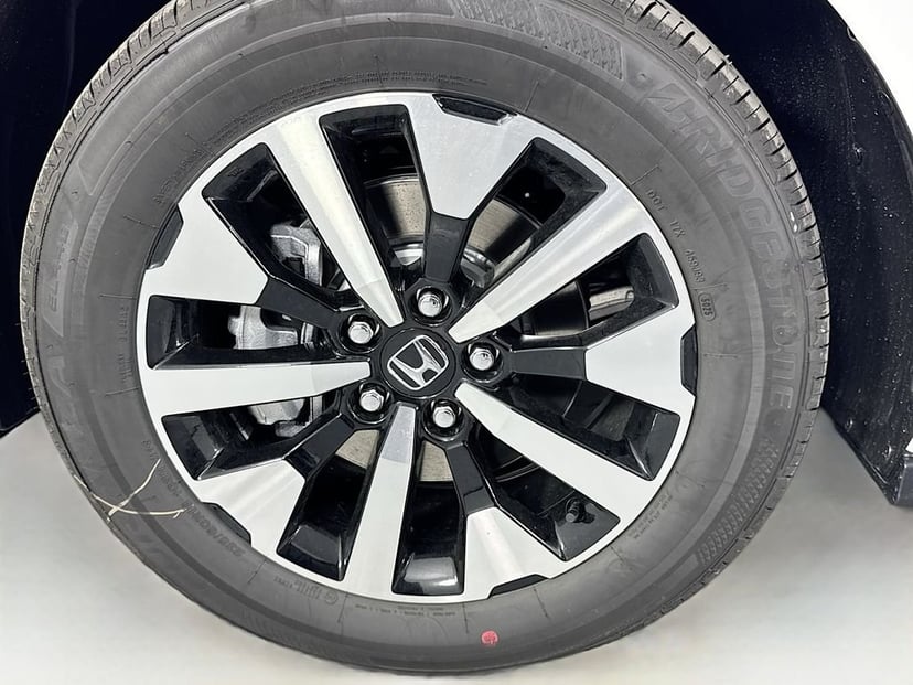 2026 Honda Odyssey - Image 13