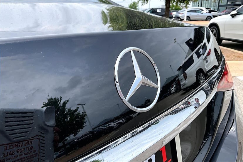 2025 Mercedes-Benz AMG® S 63 E - Image 28