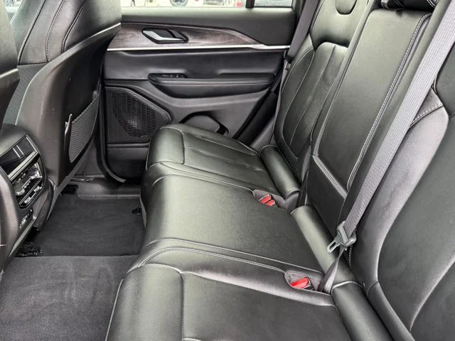 2024 Jeep Grand Cherokee - Image 26