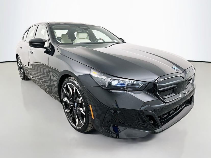 2026 BMW i5 - Image 3