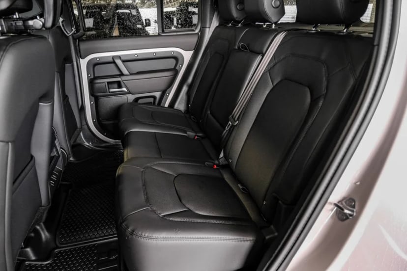 2026 Land Rover Defender 110 - Image 37