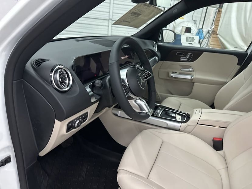 2026 Mercedes-Benz GLB - Image 42