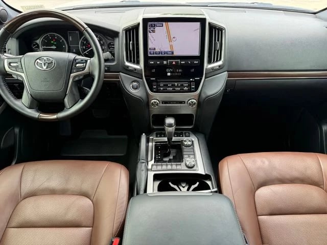 2021 Toyota Land Cruiser - Image 25