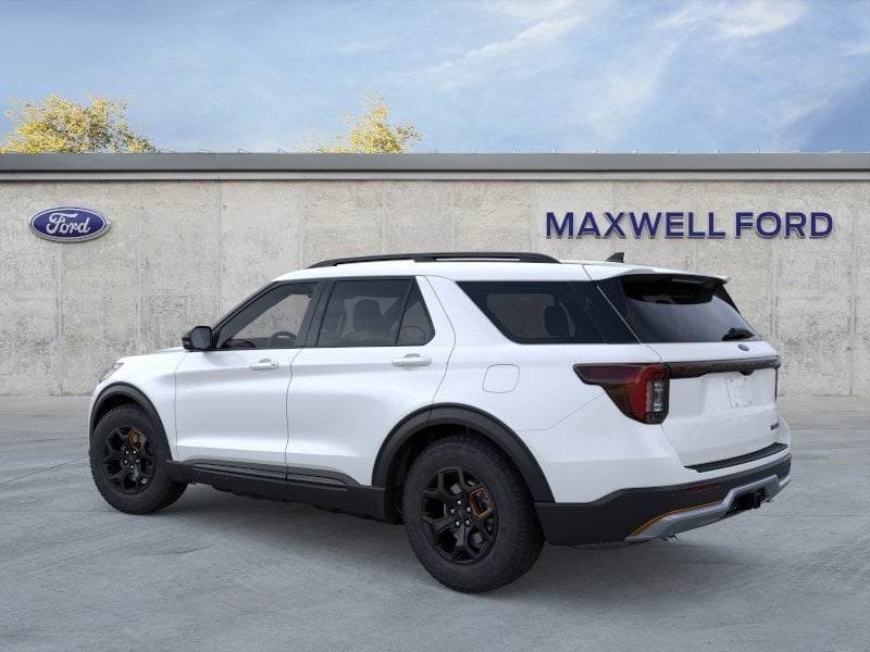 2026 Ford Explorer - Image 17
