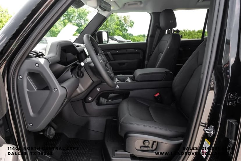 2026 Land Rover Defender 110 - Image 33