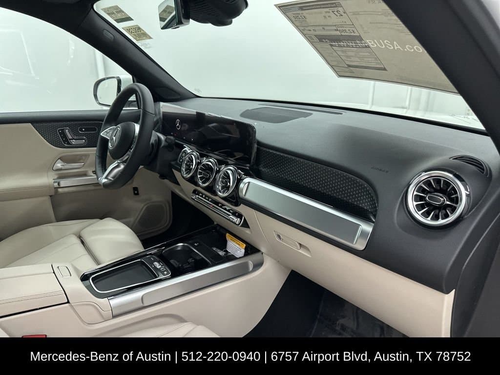 2025 MERCEDES-BENZ GLB - Image 28