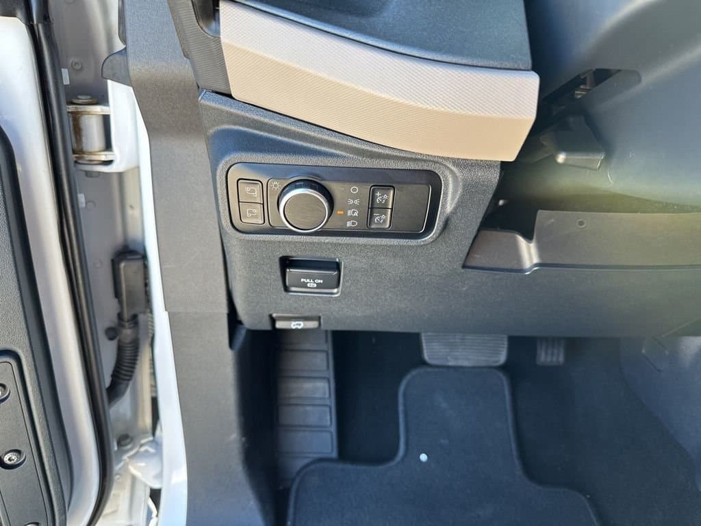 2024 Ford Bronco - Image 29