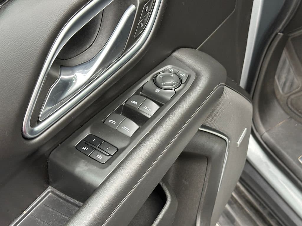 2023 Chevrolet Tahoe - Image 24