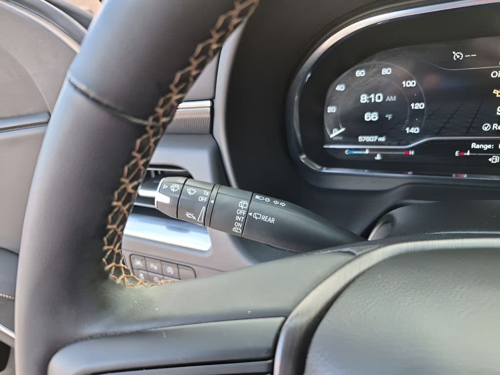 2024 GMC Yukon XL - Image 36