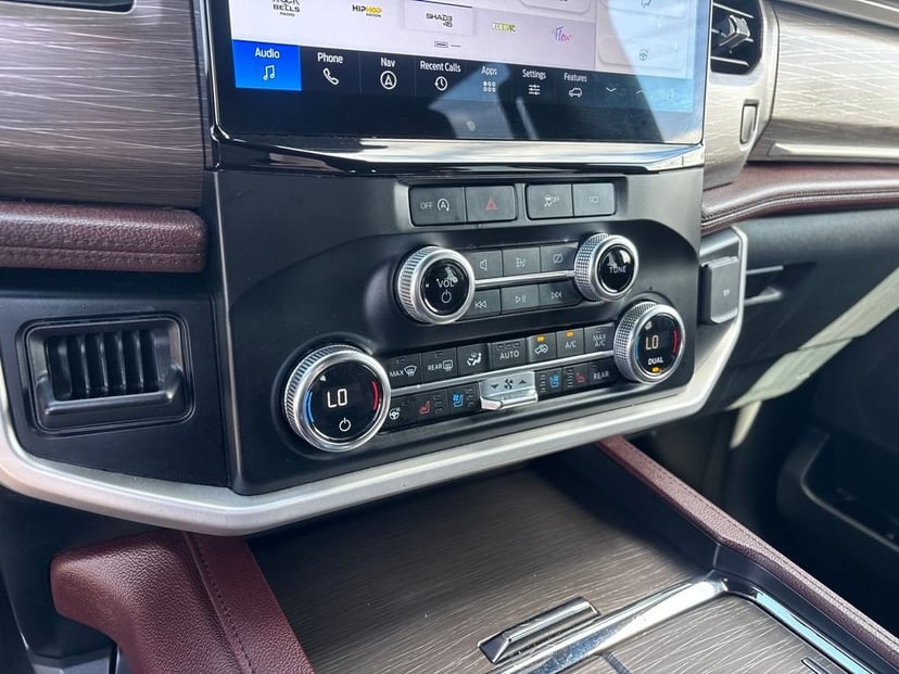 2024 Ford Expedition - Image 18