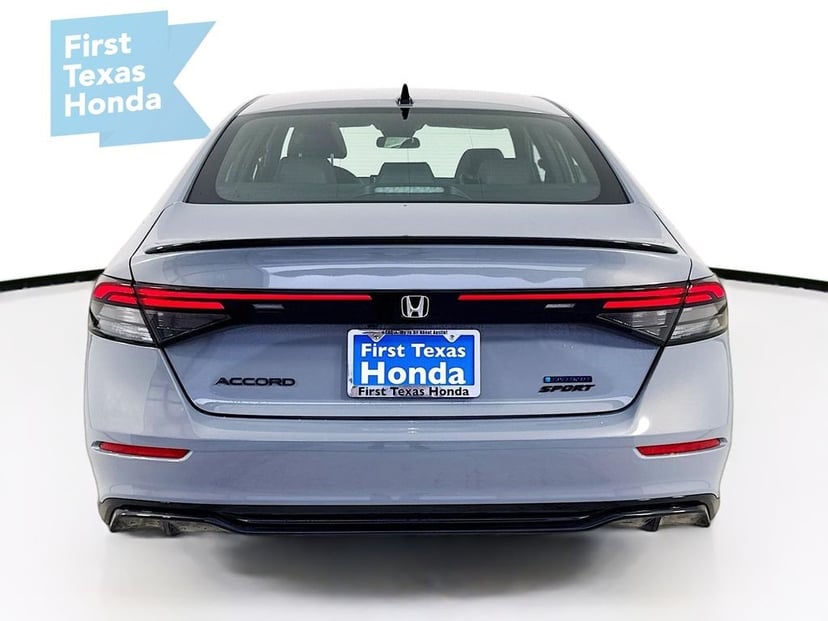 2026 Honda Accord Hybrid - Image 7