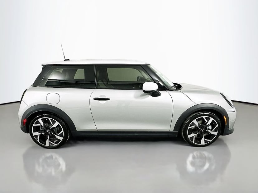 2025 MINI Cooper S - Image 4