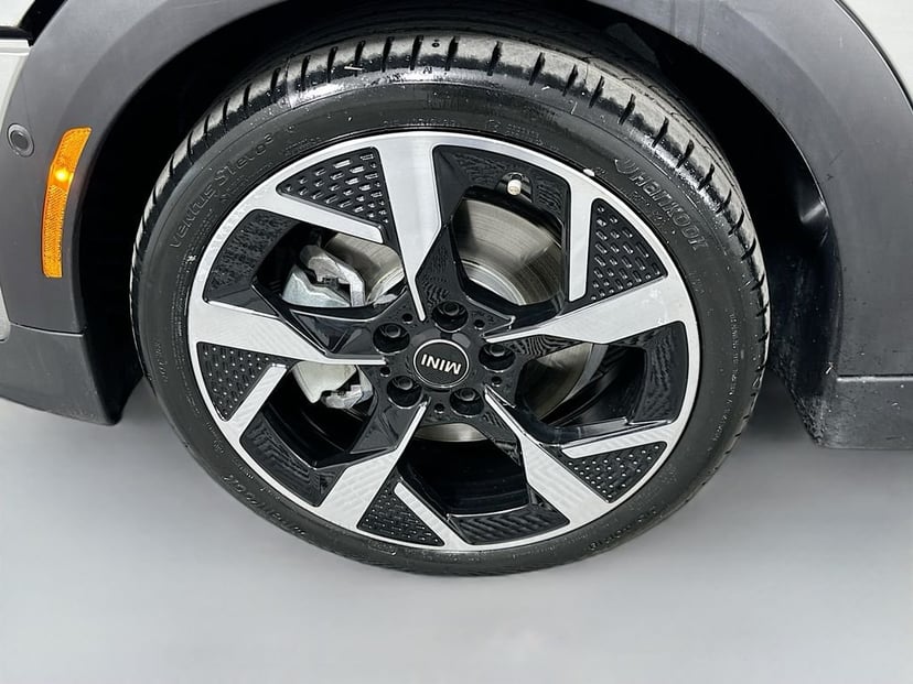 2025 MINI Cooper S - Image 30